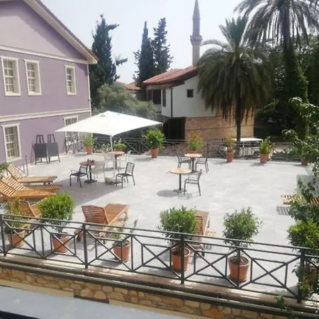 Superb Flat With Balcony Near Hadrian's Gate Apartment *